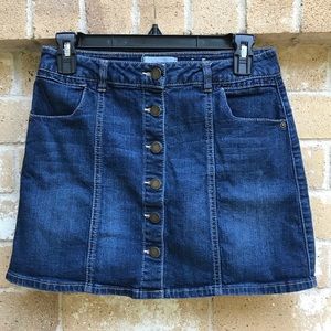 Jolt blue jean skirt in great condition.